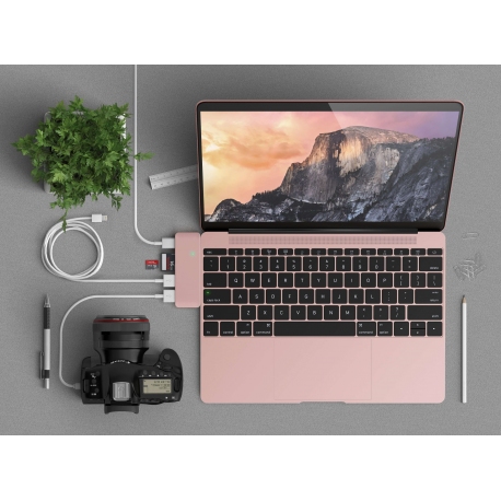 Hub Aluminium adaptateur 5-en-1 Type C vers 2 ports USB3.0, 1 port type USB C, 1 cartes SD et 1 Micro - MacBook